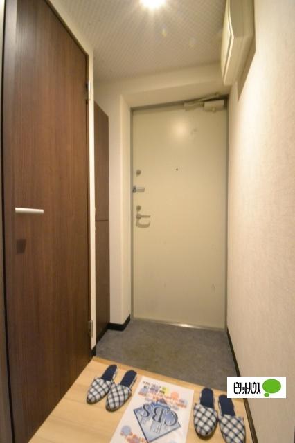 グランピース美園 玄関
