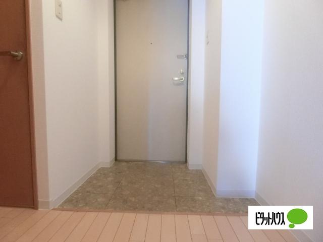 札幌市東区北十六条東マンション 玄関