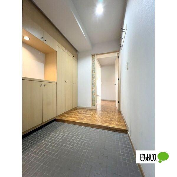 札幌市西区山の手三条マンション 玄関