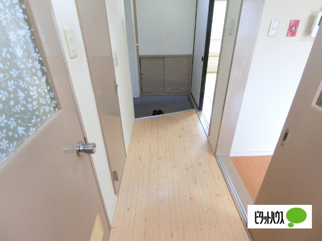千歳市真々地マンション 玄関