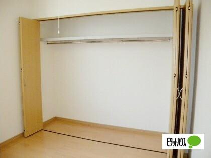 プレゼンス琴似A棟 収納