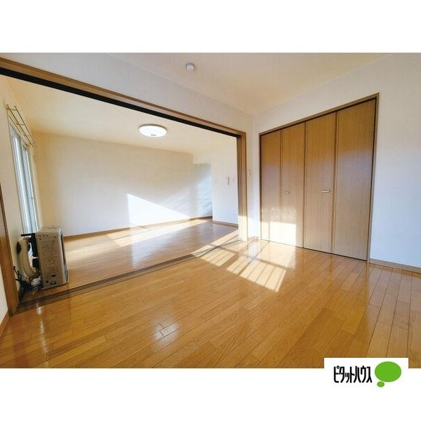 スカイハイツ伏見 収納