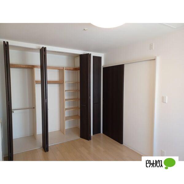 札幌市中央区南十二条西マンション 収納