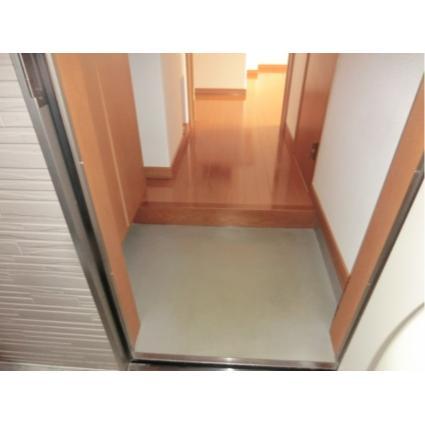 札幌市厚別区厚別東五条アパート 玄関