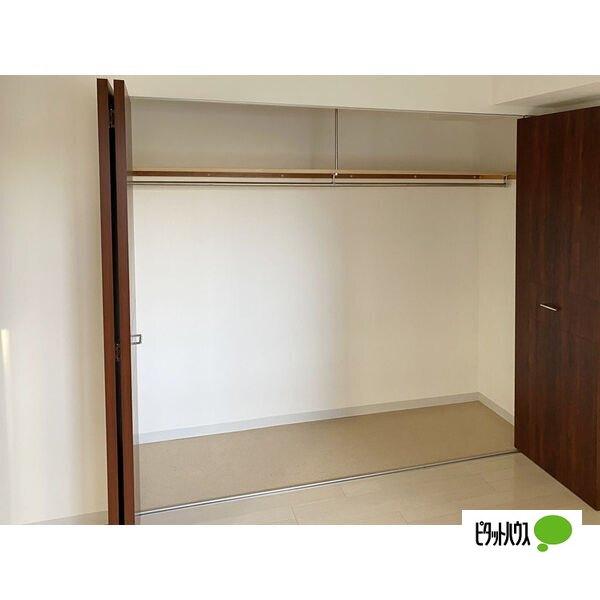 クラッセ近代美術館北 収納