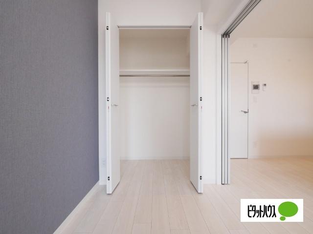 クリスタルガーデン栄町 収納