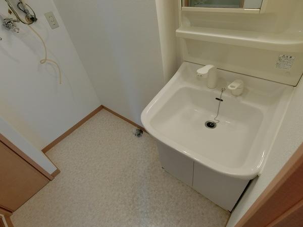 ラ・エスタシオン 洗面