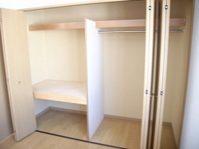 コーポライジングサン2 A棟 収納