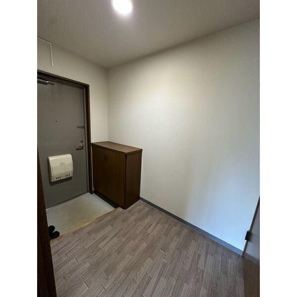 札幌市中央区南七条西マンション 玄関