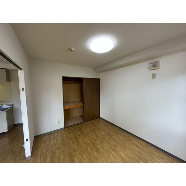 札幌市中央区南七条西マンション 収納