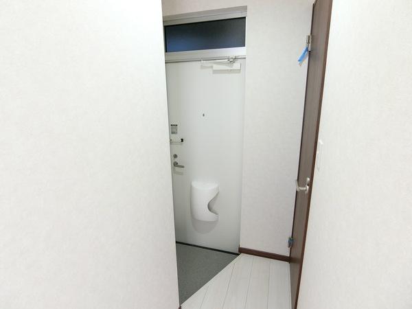 ステージエム＆ケイ 玄関