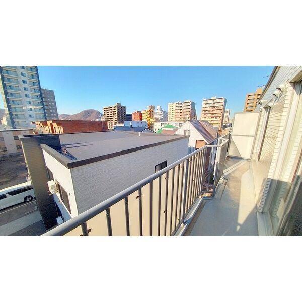 札幌市中央区南十三条西マンション バルコニー
