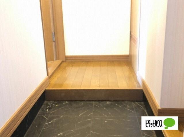 札幌市西区発寒一条アパート 玄関