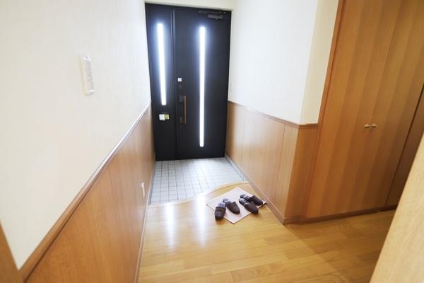 ハイツジンタ 玄関