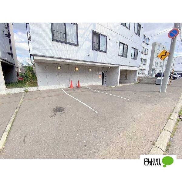 PLATA FAZ 駐車場