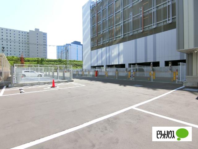 札幌市厚別区厚別中央一条マンション 駐車場