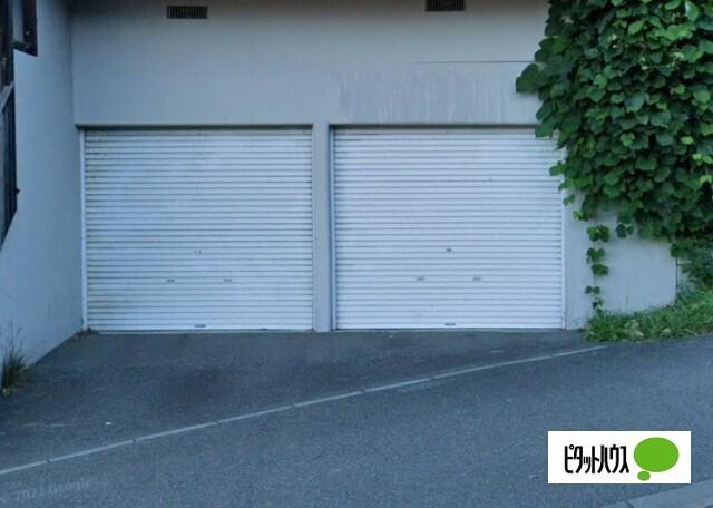 札幌市南区澄川五条アパート 駐車場