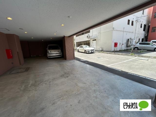 ラ・クラッセ札幌大通ミッドシティ 駐車場