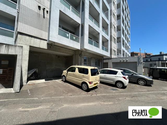 シルキーハイツ琴似公園Ⅱ 駐車場