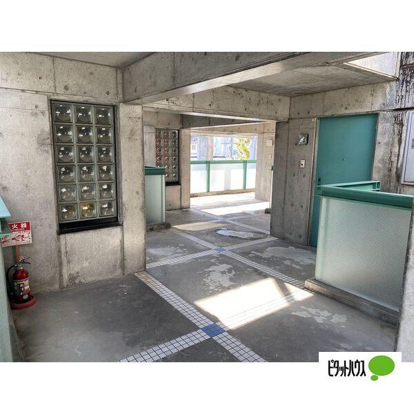 札幌市中央区北四条西マンション ロビー