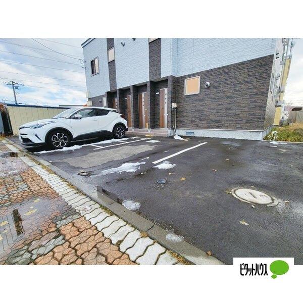 Almand 駐車場