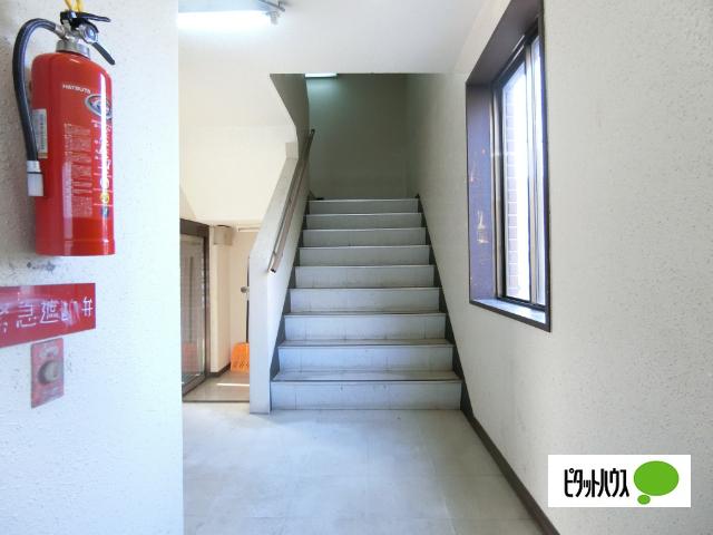 札幌市白石区菊水七条マンション ロビー