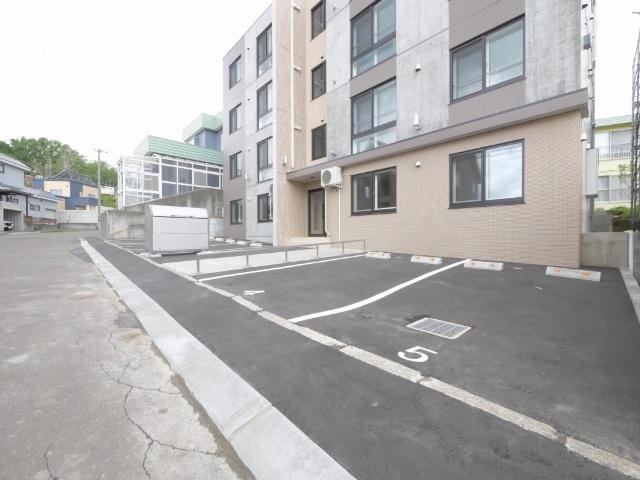 Marriott共栄町 駐車場