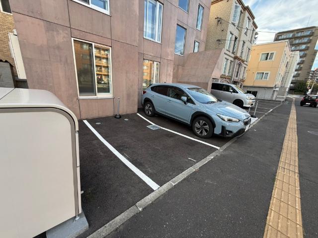 札幌市厚別区厚別中央四条マンション 駐車場
