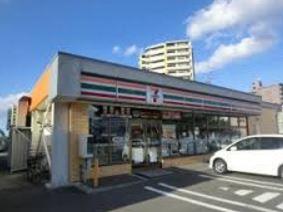 セブンイレブン札幌厚別東2条店：372m