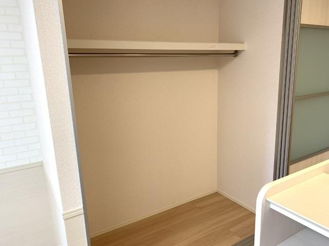 ﾛｲｼﾞｪﾝﾄﾊﾟｰｸｽ ﾚｲｸﾀｳﾝ　Ｂ（103） 部屋画像
