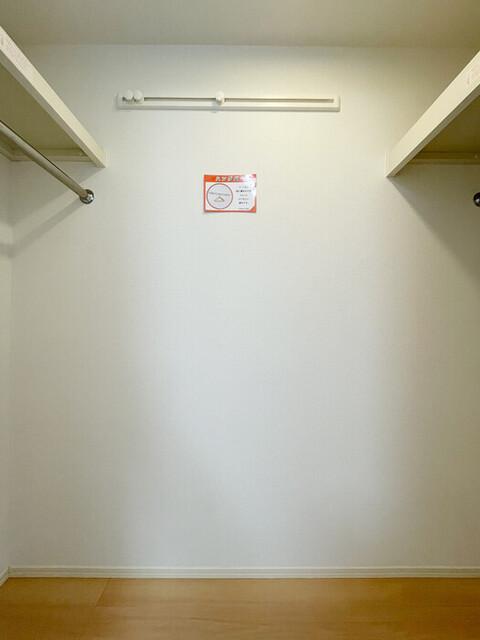 ﾛｲｼﾞｪﾝﾄﾊﾟｰｸｽ ﾚｲｸﾀｳﾝ Ⅲ　Ｏ（107） 部屋画像