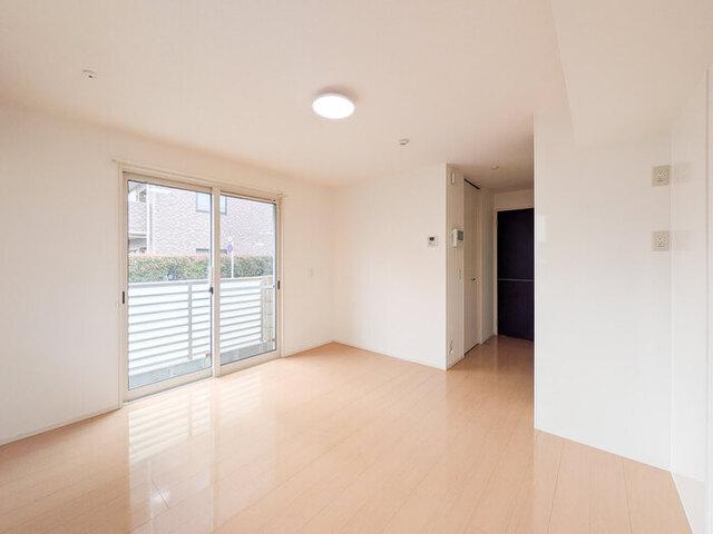 ルミエール新越谷（102） 室内