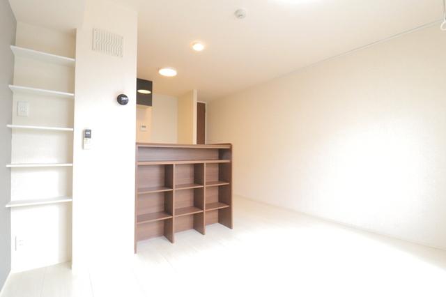 ﾛｲｼﾞｪﾝﾄﾊﾟｰｸｽ ﾚｲｸﾀｳﾝ Ⅱ　A（306） 部屋画像