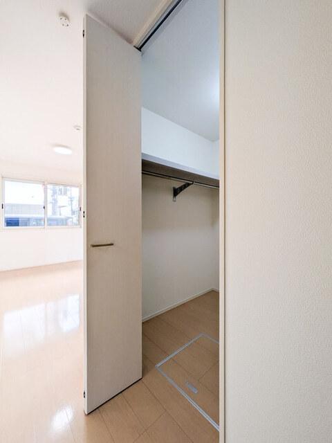 ルミエール新越谷（102） 収納