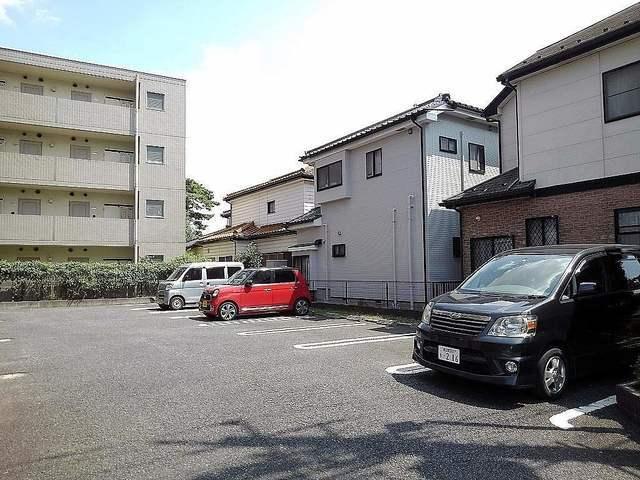 アビタシオン早稲田（401） 駐車場