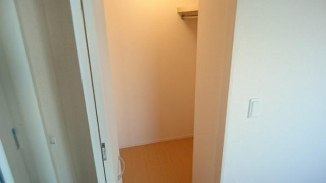 キャピタル美南　Ａ（302） 収納