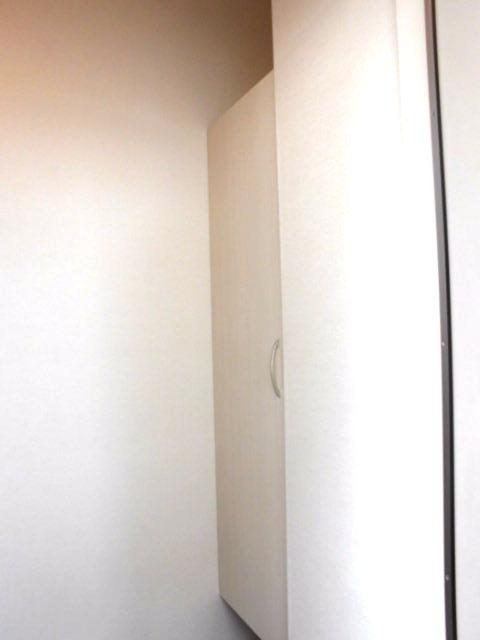 プランドール幸房　弐番館（101） 玄関