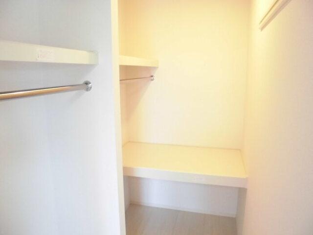 ﾛｲｼﾞｪﾝﾄﾊﾟｰｸｽ ﾚｲｸﾀｳﾝ Ⅲ　Ｋ（308） 部屋画像