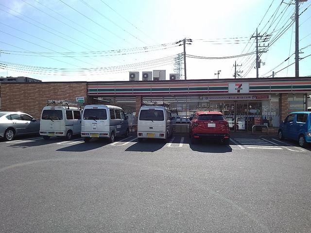 セブンイレブン三郷谷口店：400m