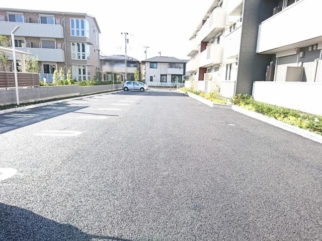 ﾛｲｼﾞｪﾝﾄﾊﾟｰｸｽ ﾚｲｸﾀｳﾝ Ⅱ　Ｍ（308） 駐車場