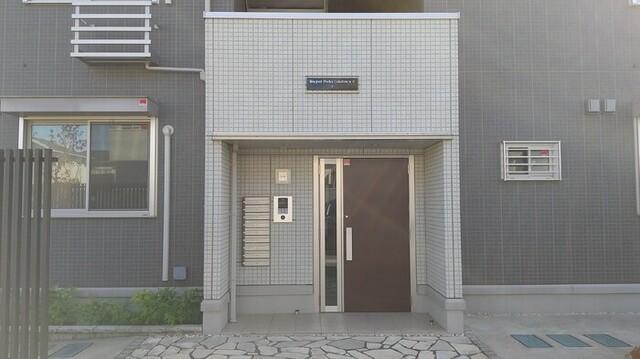 ﾛｲｼﾞｪﾝﾄﾊﾟｰｸｽ ﾚｲｸﾀｳﾝ Ⅲ　Ｅ（106） エントランス