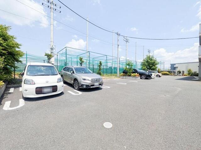 ステラタウン アークトゥルス（105） 駐車場