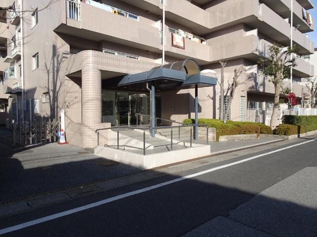 ユニーブル新越谷 外観