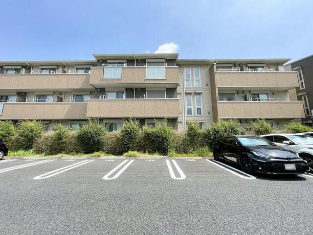 ﾛｲｼﾞｪﾝﾄﾊﾟｰｸｽ ﾚｲｸﾀｳﾝ　Ｄ（108） 駐車場