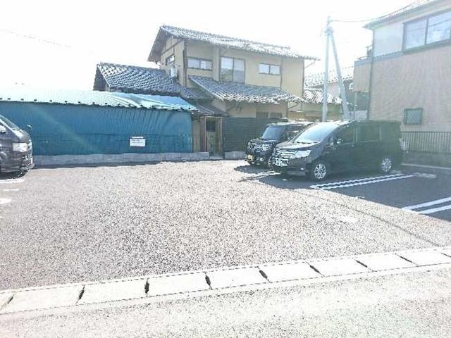 リヴィエール　Ⅱ（102） 駐車場