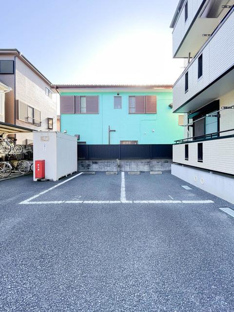 ロイヤルハーモニー（101） 駐車場