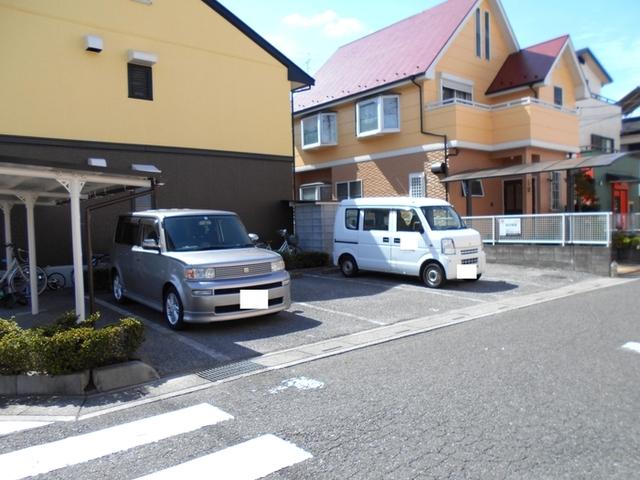 エスティーコーポ（201） 駐車場