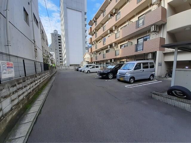 マイルストーン立町（404） 駐車場