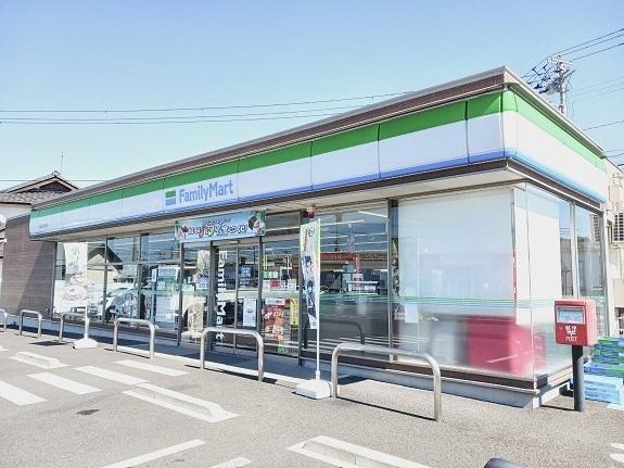 ファミリーマート上愛子店：450m