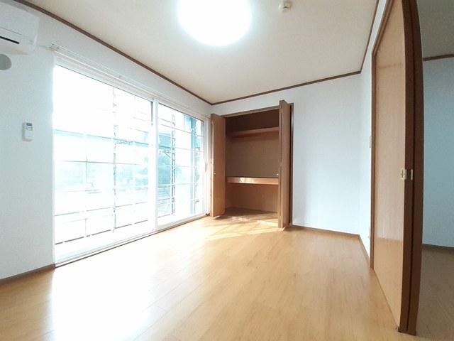 グランシャリオ　トム（102） 室内